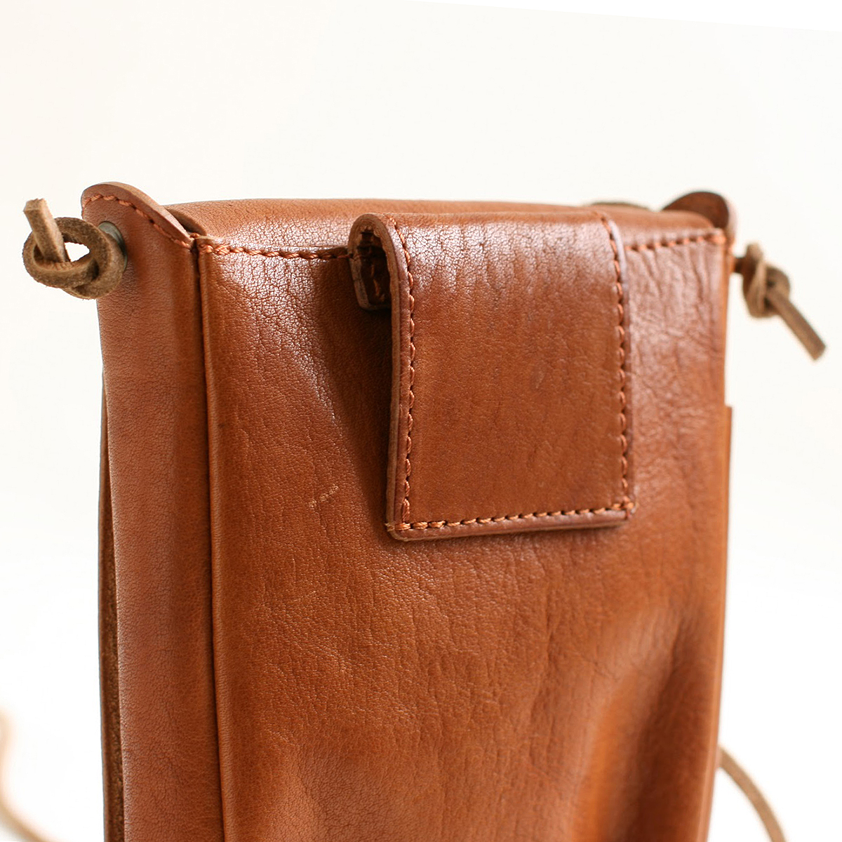 pouch sizeL camel