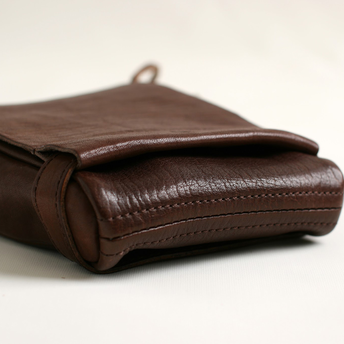 pouch sizeL choco